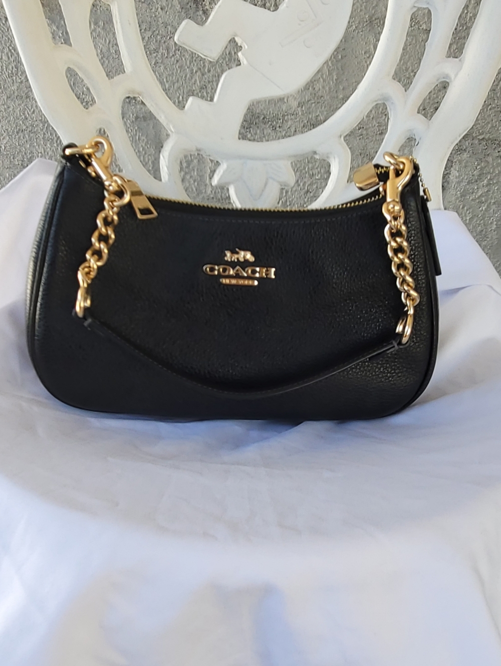 Coach Teri Shoulder Bag - Picture 5 of 10